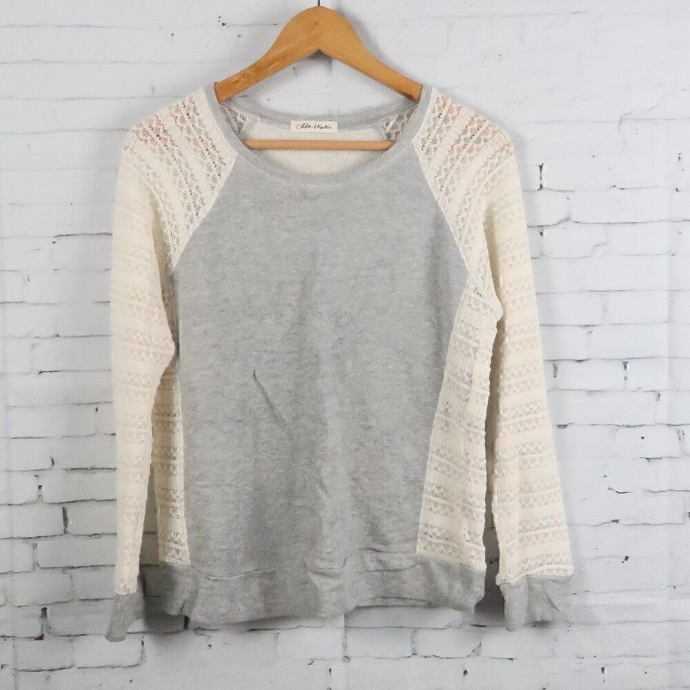 CHLOE & KATIE GREY SWEATSHIRT WITH COTTON LACE LONG SLEEVES CREW NECK SIZE SMALL